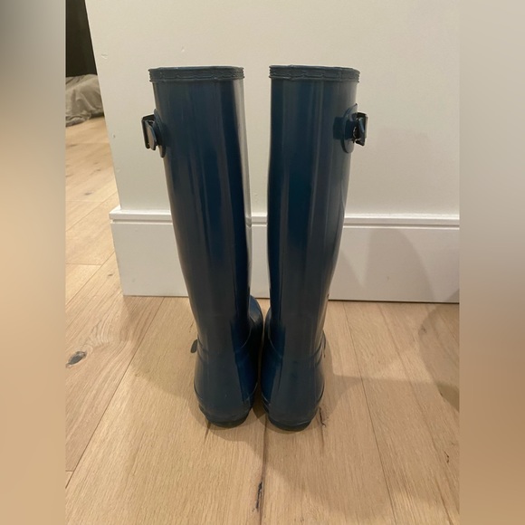 Authentic Hunter Tall Tain Boots - Picture 3 of 7